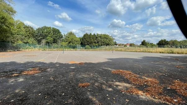 Headstone manor tennis courts