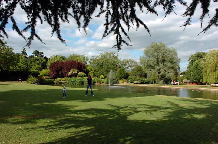 Pinner memorial park